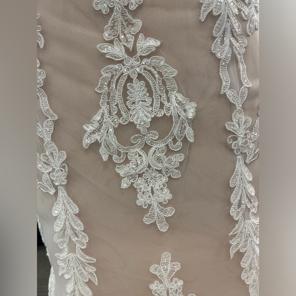 Champagne Lace Alyce Bridal Gown - Picture 4 of 13